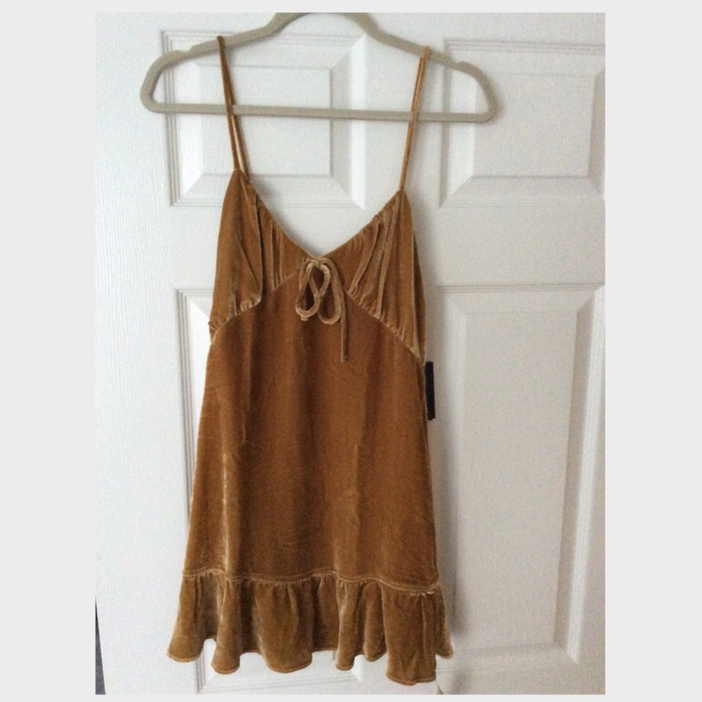 Last Call - NWT Reformation Polly Dress - Picture 4 of 6